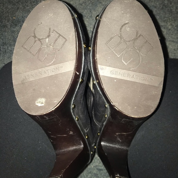 Black Ankle Booties with Faux Fur and Gold detail - Picture 4 of 7